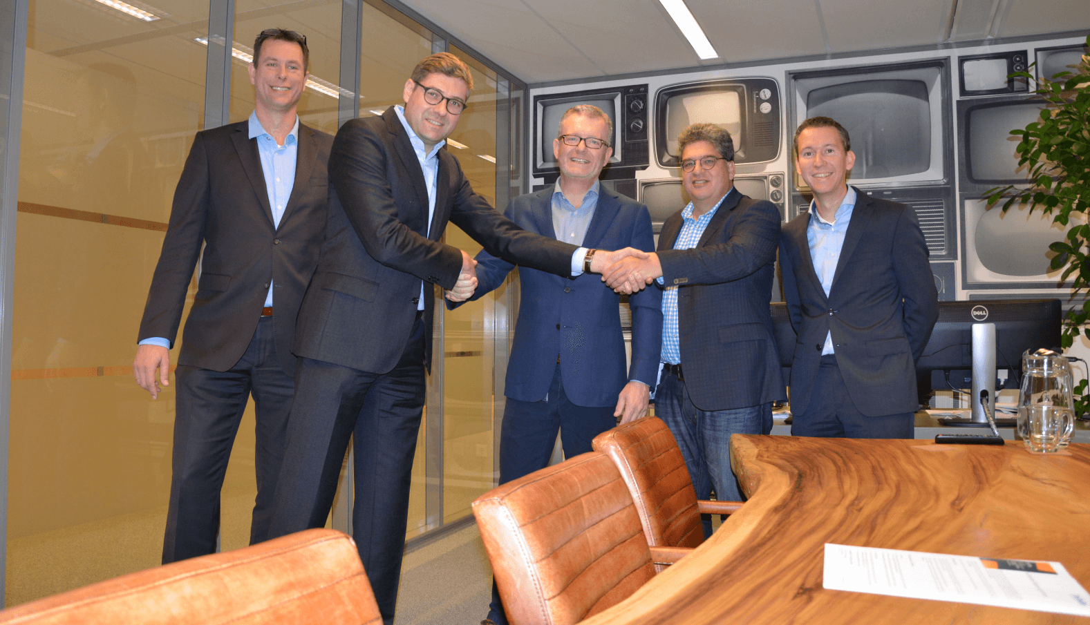 Divitel and Leaseweb Join Forces | Divitel